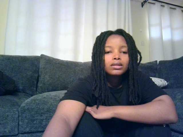 MidnightMuse-1 live cam on BongaCams