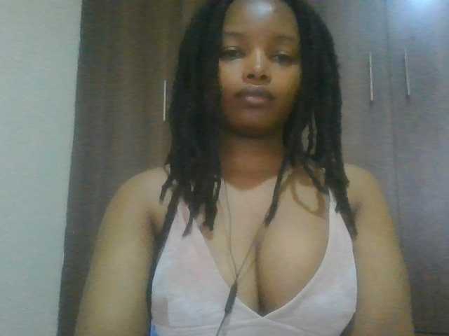 MidnightMuse-1 live cam on BongaCams
