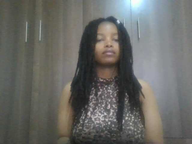 MidnightMuse-1 live cam on BongaCams