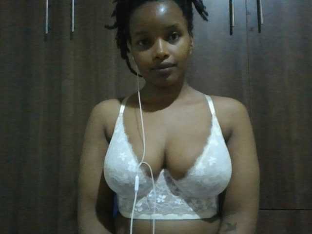 MidnightMuse-1 live cam on BongaCams