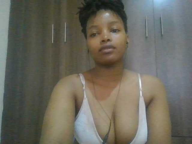MidnightMuse-1 live cam on BongaCams