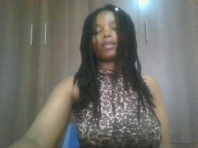MidnightMuse-1 live cam on BongaCams