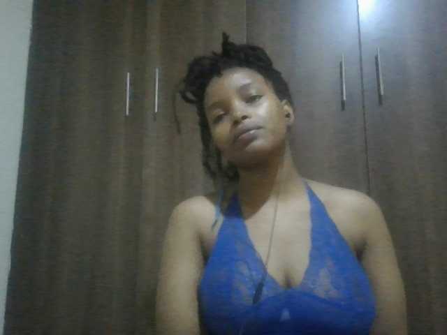 MidnightMuse-1 live cam on BongaCams