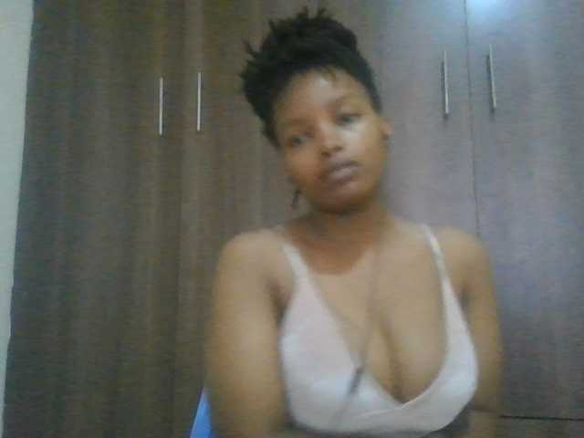 MidnightMuse-1 live cam on BongaCams