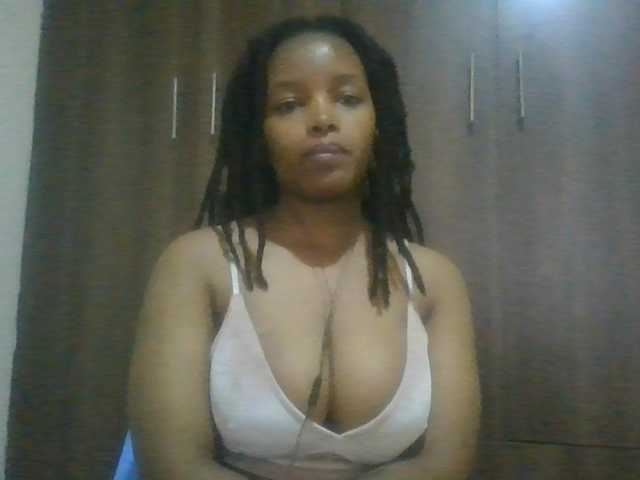 MidnightMuse-1 live cam on BongaCams