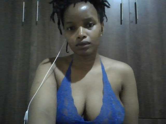 MidnightMuse-1 live cam on BongaCams