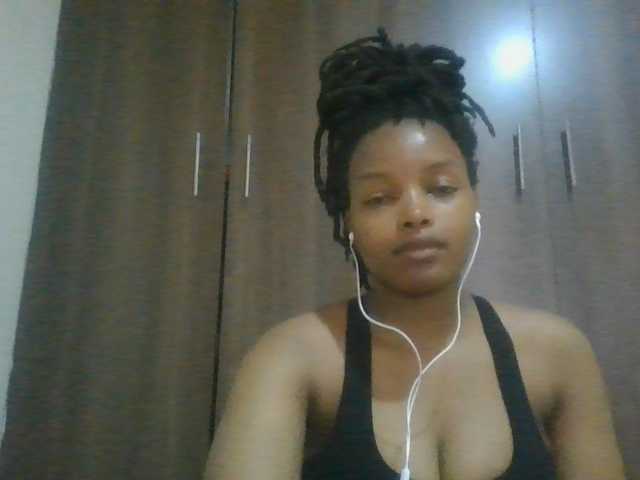 MidnightMuse-1 live cam on BongaCams