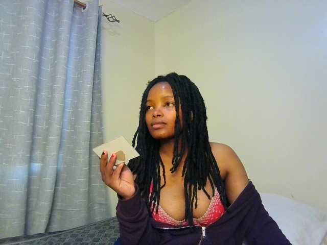 MidnightMuse-1 live cam on BongaCams