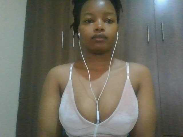 MidnightMuse-1 live cam on BongaCams