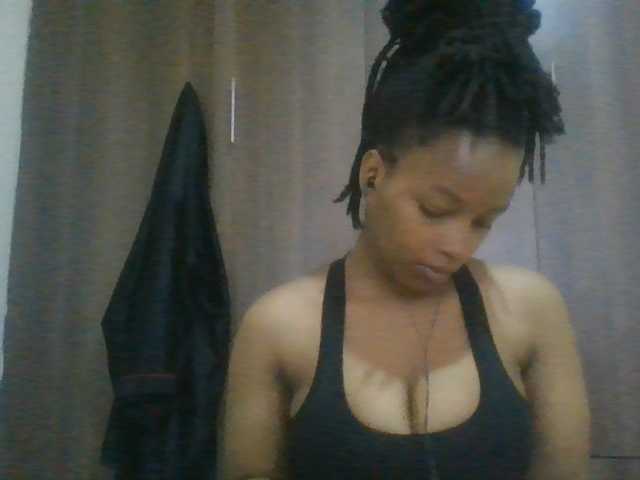 MidnightMuse-1 live cam on BongaCams