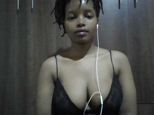 MidnightMuse-1 live cam on BongaCams