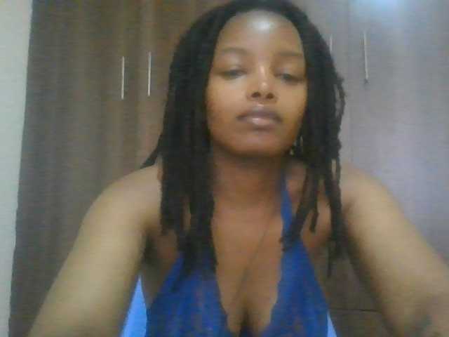 MidnightMuse-1 live cam on BongaCams