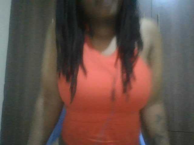 MidnightMuse-1 live cam on BongaCams