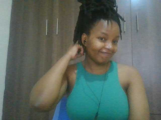 MidnightMuse-1 live cam on BongaCams