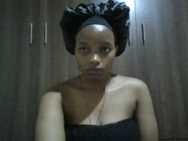 MidnightMuse-1 live cam on BongaCams