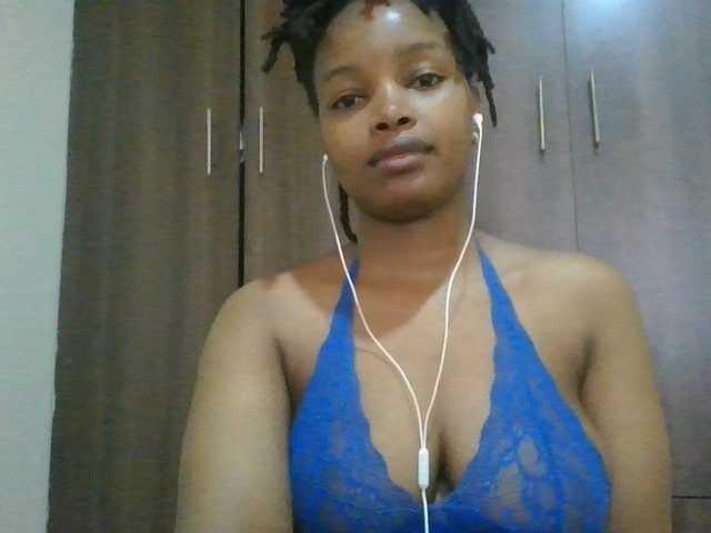 MidnightMuse-1 live cam on BongaCams