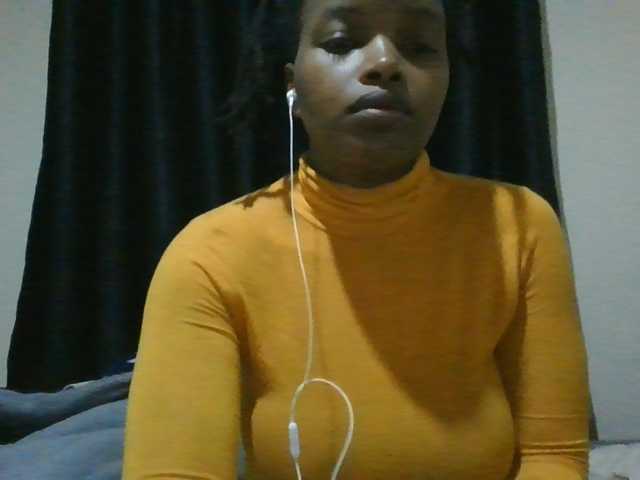 MidnightMuse-1 live cam on BongaCams