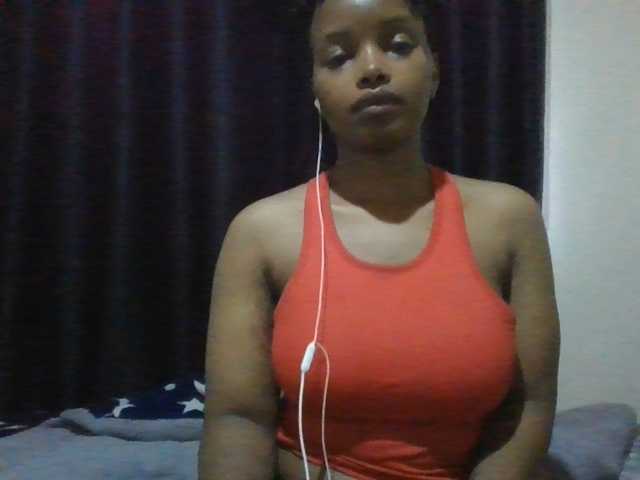 MidnightMuse-1 live cam on BongaCams
