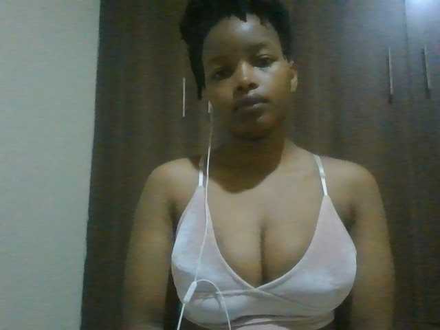 MidnightMuse-1 live cam on BongaCams