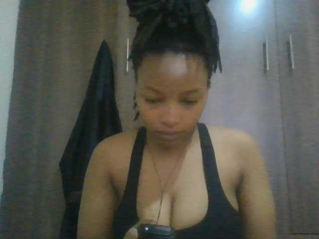 MidnightMuse-1 live cam on BongaCams