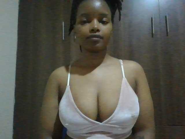 MidnightMuse-1 — live female cam
