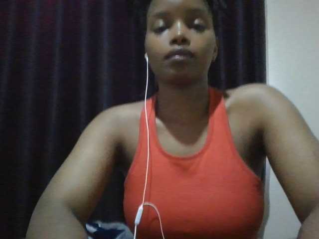MidnightMuse-1 live cam on BongaCams