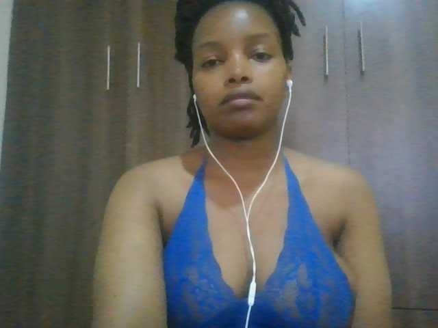 MidnightMuse-1 live cam on BongaCams