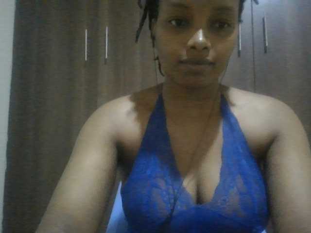 MidnightMuse-1 live cam on BongaCams