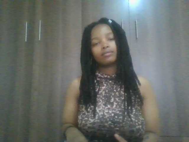 MidnightMuse-1 live cam on BongaCams