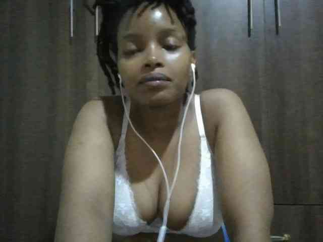 MidnightMuse-1 webcam