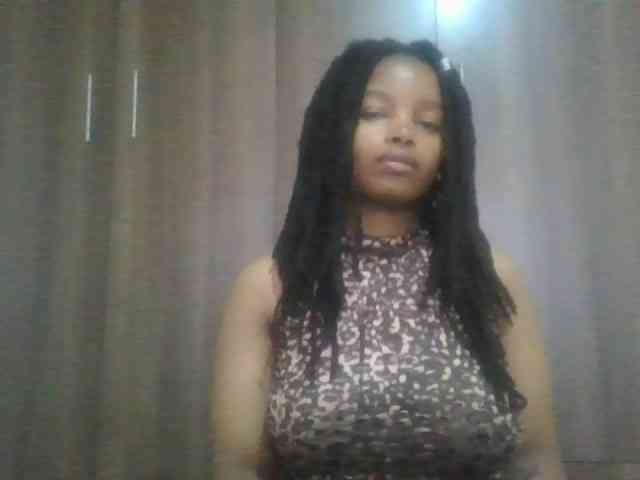 MidnightMuse-1 Live Webcam on BongaCams
