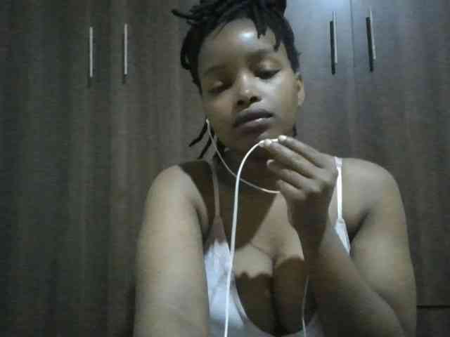 MidnightMuse-1 webcam