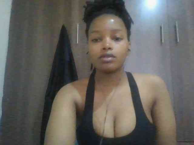 MidnightMuse-1 Live Webcam on BongaCams