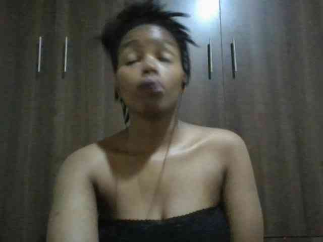 MidnightMuse-1 webcam