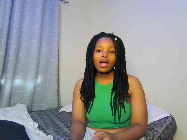 Midnightmuse-1's cam show statistics and live stream