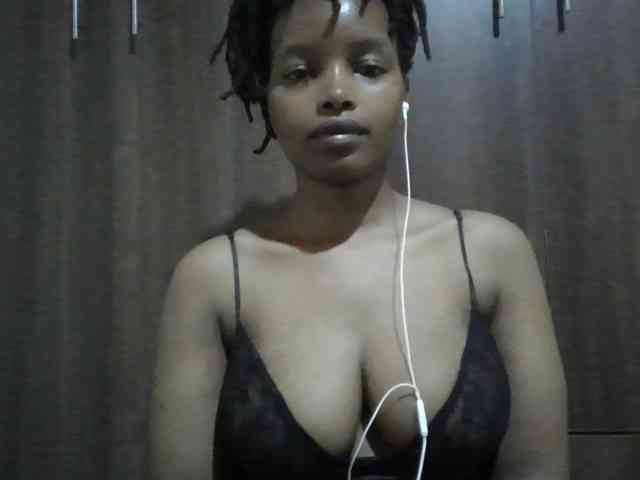 MidnightMuse-1's webcam live show
