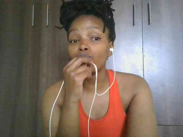 MidnightMuse-1 webcam