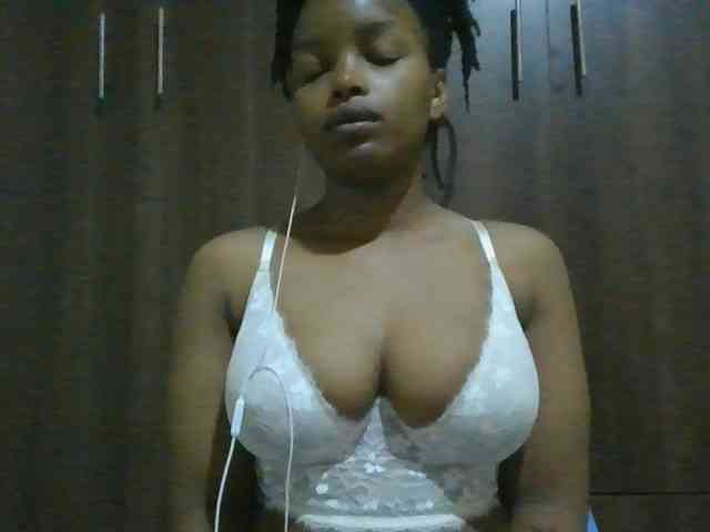 MidnightMuse-1 webcam