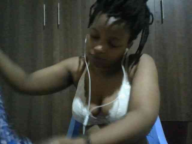 MidnightMuse-1 webcam