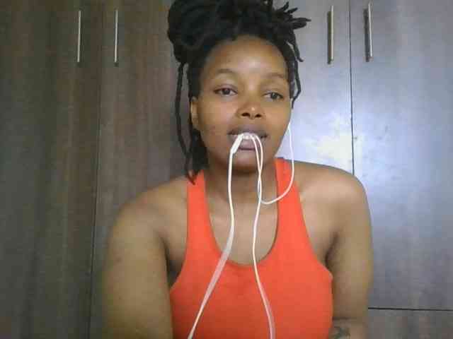 MidnightMuse-1 webcam