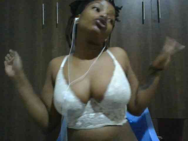 MidnightMuse-1 webcam