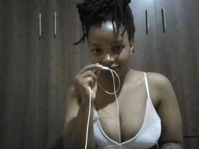 MidnightMuse-1 webcam