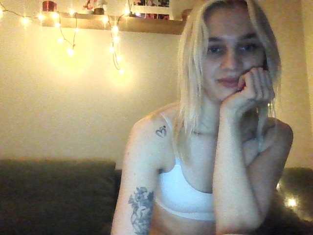 marryy01 live cam on BongaCams