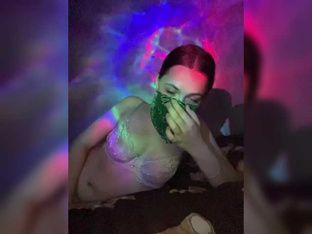 Kiiir02 live webcam show