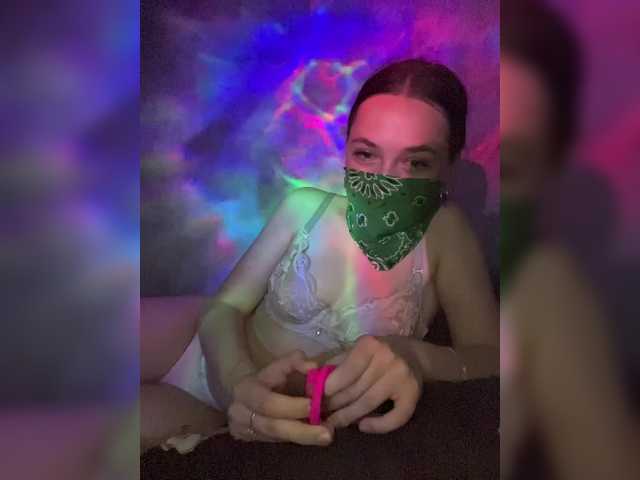 Kiiir02 live webcam show