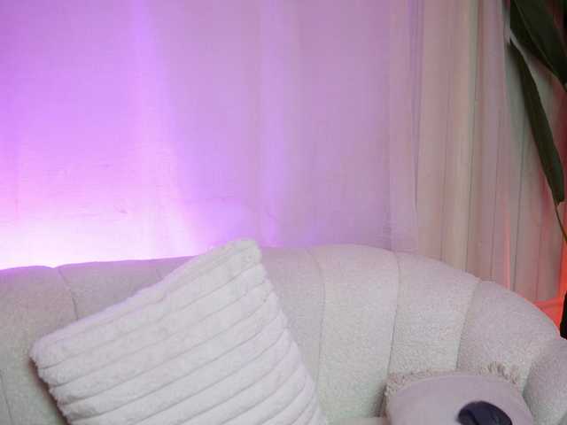 MaeveSun live cam on BongaCams
