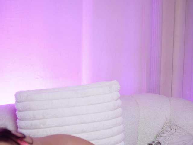 MaeveSun live cam on BongaCams