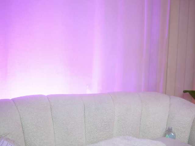 MaeveSun live cam on BongaCams