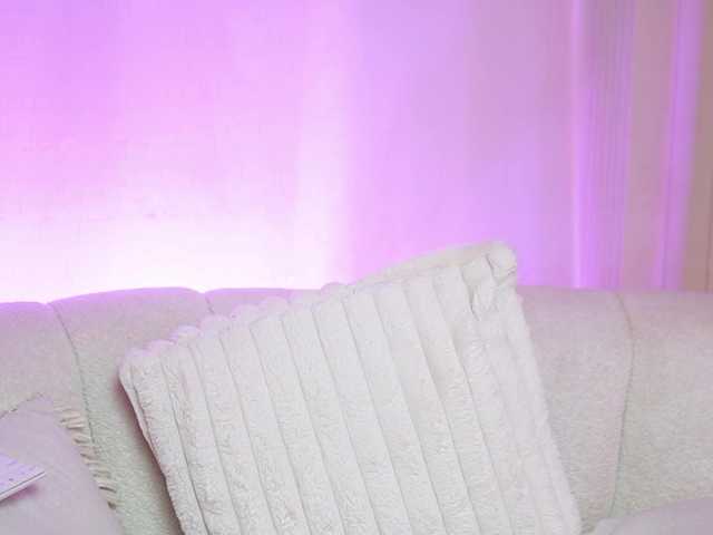 MaeveSun live cam on BongaCams