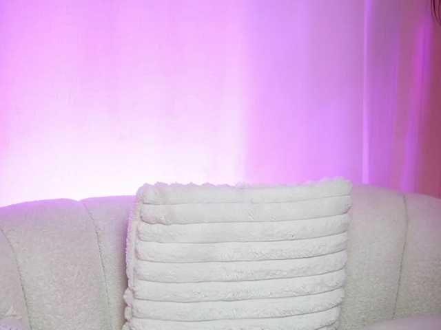 MaeveSun live cam on BongaCams